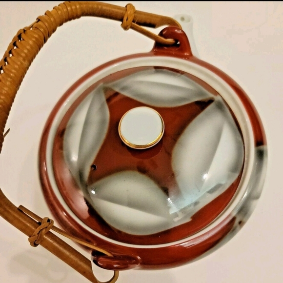 Seyei Fine China Beautiful Unique Red Teapot w/,Gray Leaves Bamboo Handle - Picture 4 of 8